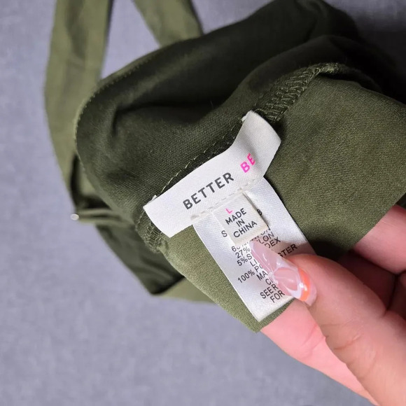 4 Crop Top Bundle - Picture 8 of 10